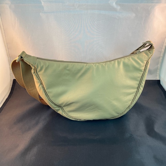 Uniqlo Handbags - Uniqlo bag